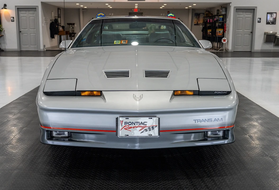 1985 Pontiac Firebird Trans Am 3rd Gen - Image 15 of 31