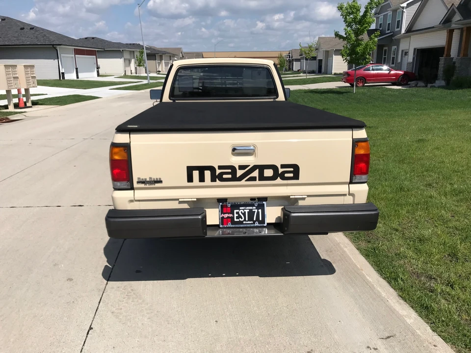 1986 Mazda B Series 4th Gen - Image 9 of 31