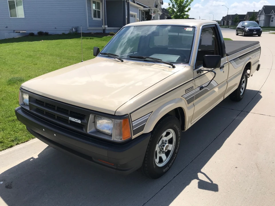 1986 Mazda B Series 4th Gen - Image 2 of 31
