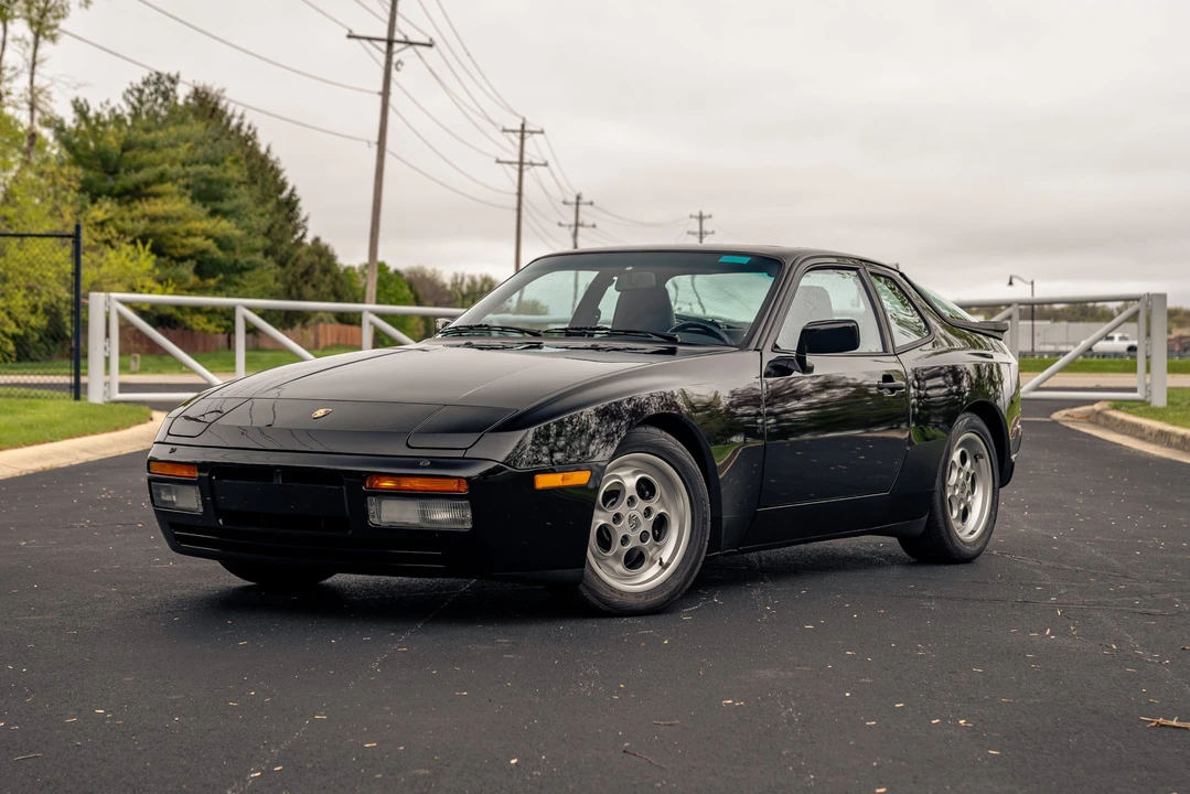 1986 Porsche 944 Turbo - Image 11 of 31