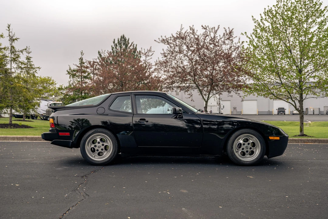 1986 Porsche 944 Turbo - Image 8 of 31