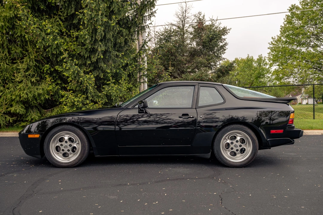 1986 Porsche 944 Turbo - Image 4 of 31