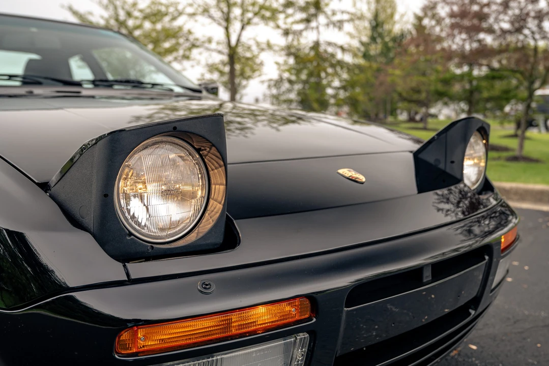 1986 Porsche 944 Turbo - Image 15 of 31