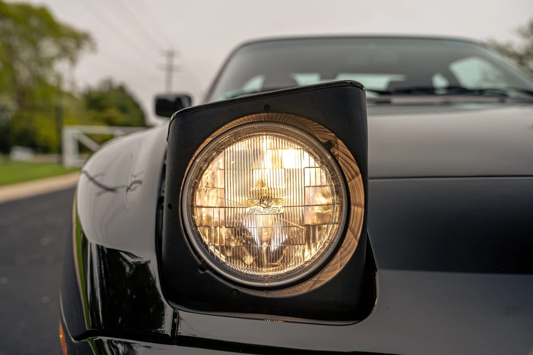 1986 Porsche 944 Turbo - Image 17 of 31