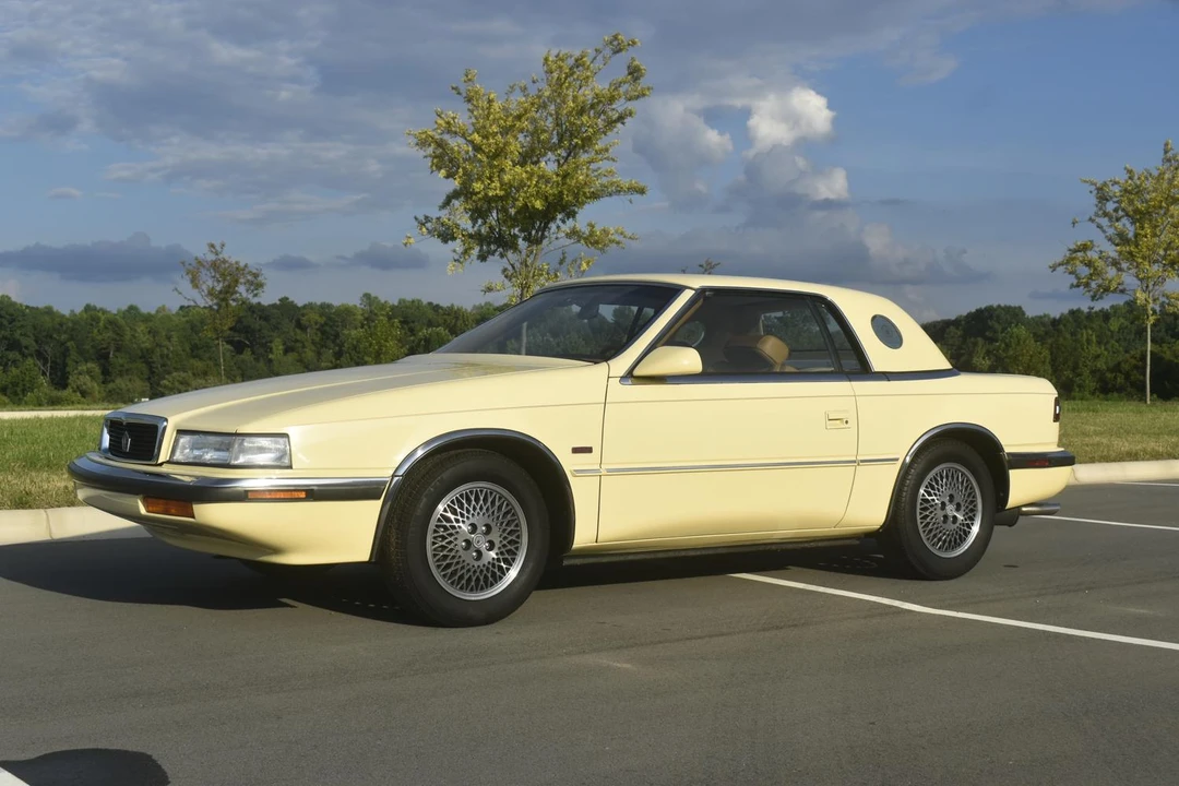 1989 Chrysler TC by Maserati - Image 2 of 31