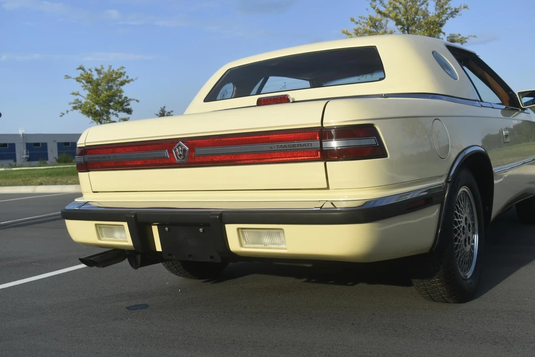 1989 Chrysler TC by Maserati - Image 22 of 31