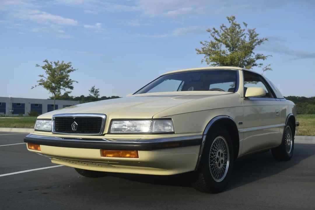 1989 Chrysler TC by Maserati - Image 11 of 31
