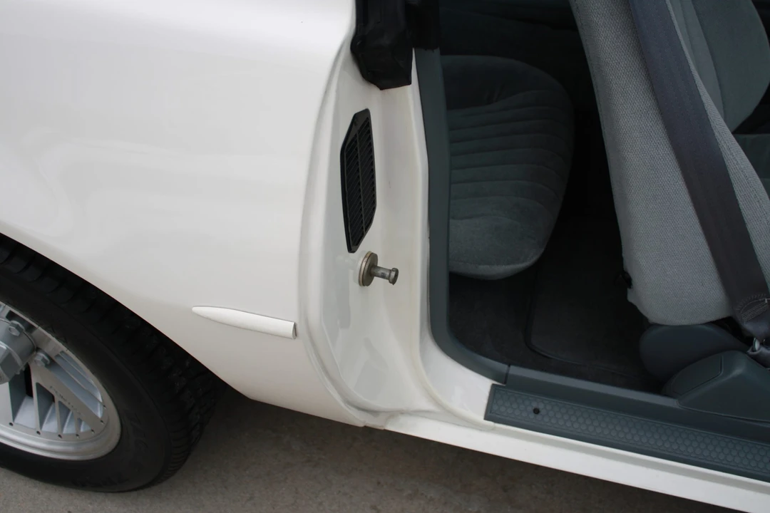 1990 Pontiac Firebird 3rd Gen - Image 26 of 31