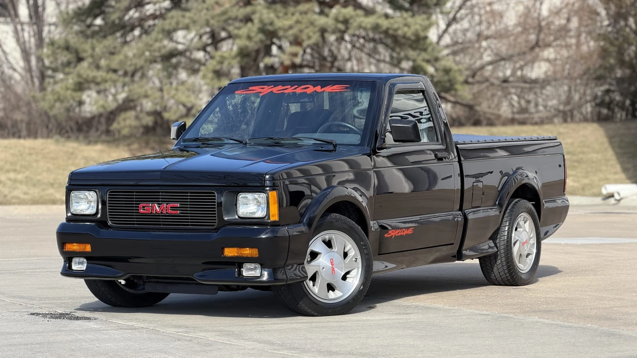 1991 GMC Syclone - Image 5 of 31