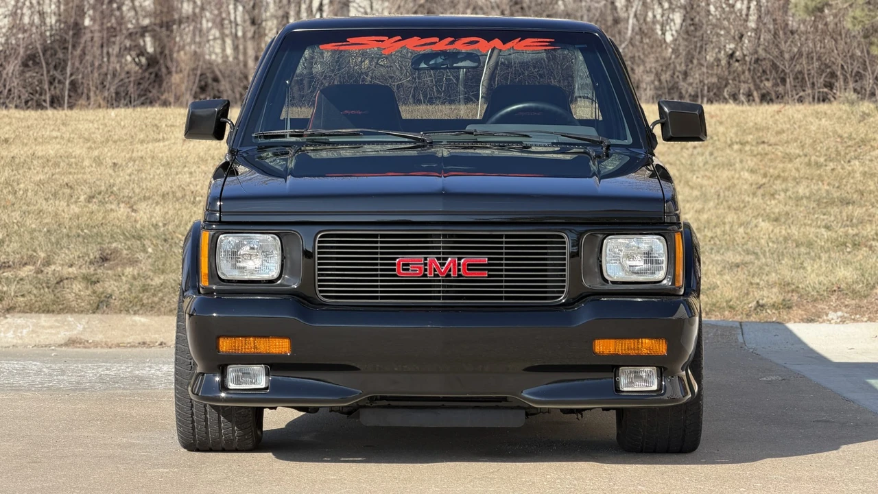 1991 GMC Syclone - Image 22 of 31