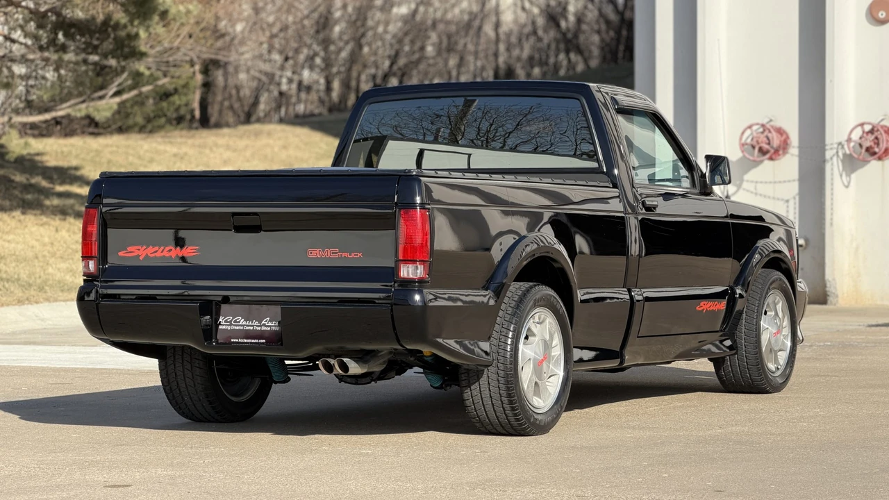 1991 GMC Syclone - Image 14 of 31