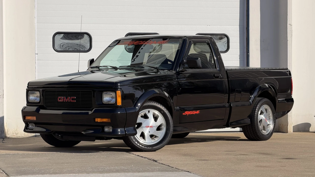 1991 GMC Syclone - Image 7 of 31