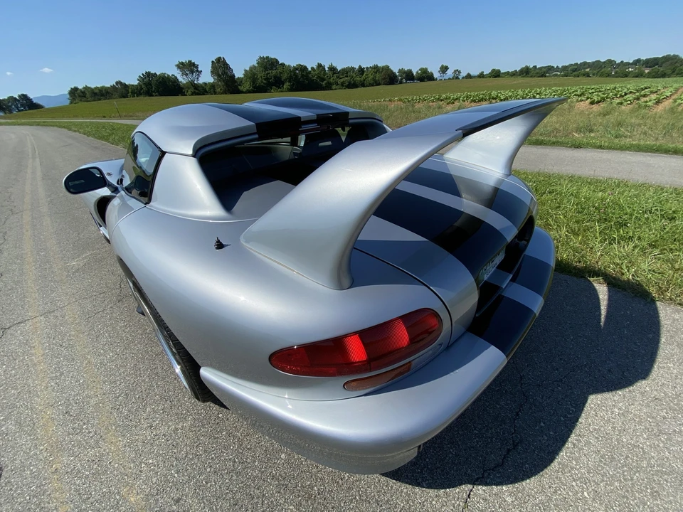 1993 Dodge Viper 1st Gen - Image 23 of 31
