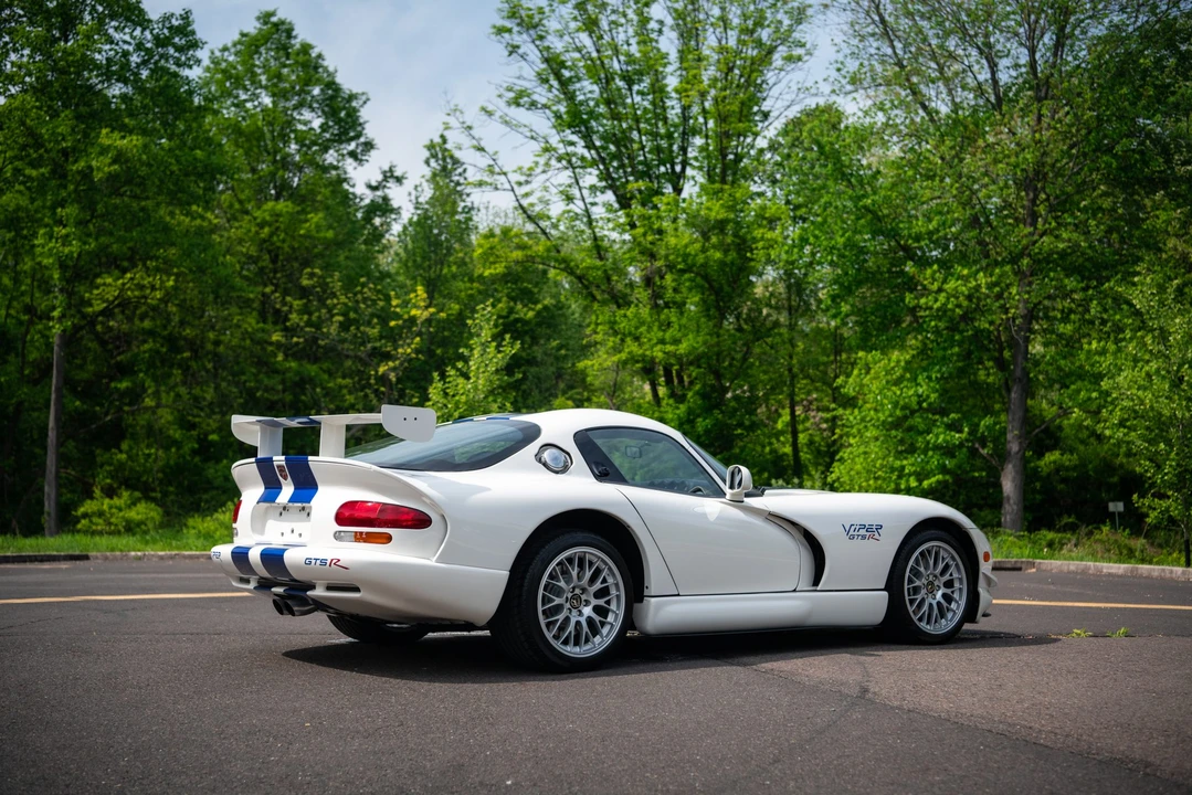 1998 Dodge Viper GTS 2nd Gen - Image 29 of 31