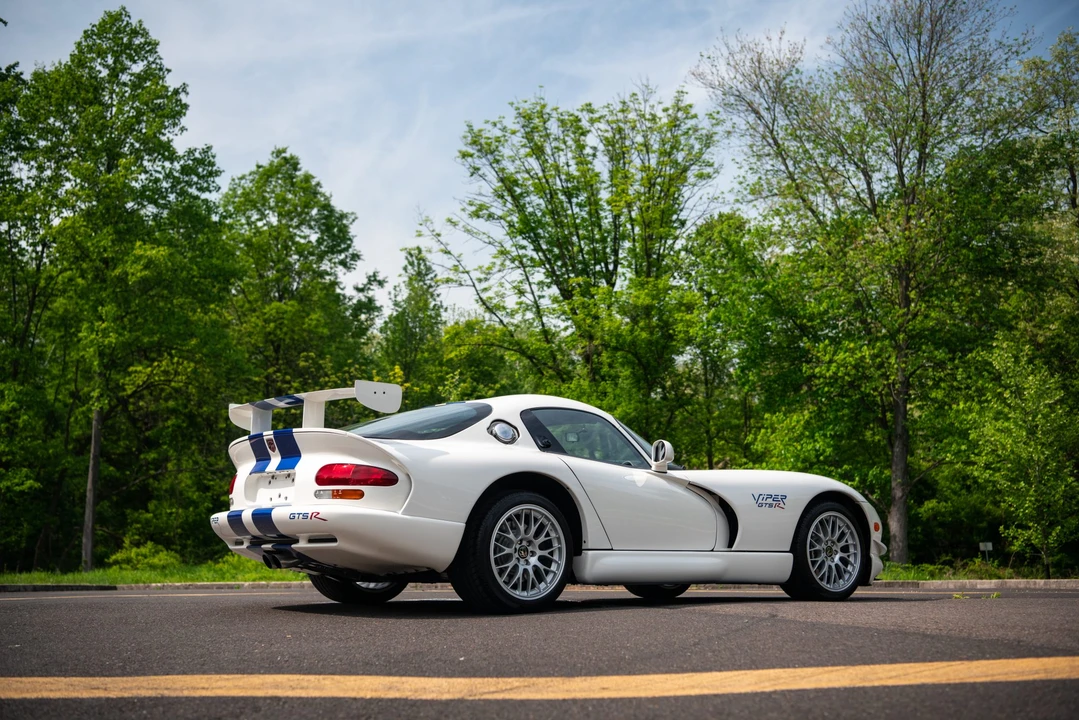 1998 Dodge Viper GTS 2nd Gen - Image 30 of 31