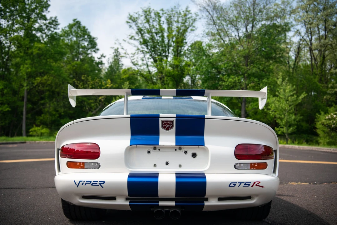 1998 Dodge Viper GTS 2nd Gen - Image 23 of 31