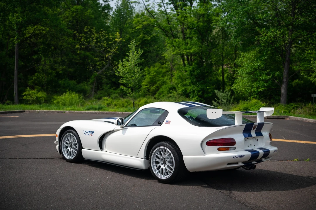 1998 Dodge Viper GTS 2nd Gen - Image 11 of 31