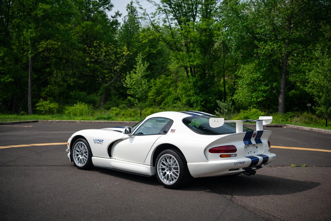 1998 Dodge Viper GTS 2nd Gen - Image 12 of 31