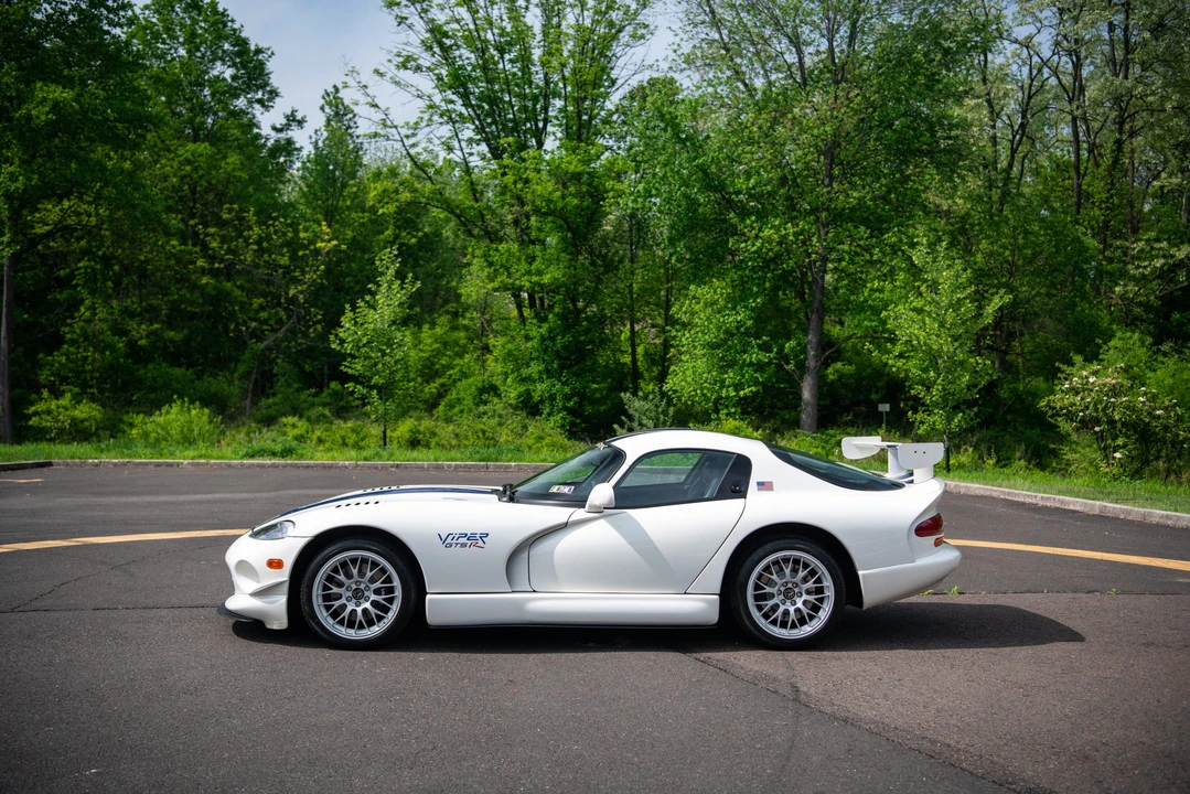 1998 Dodge Viper GTS 2nd Gen - Image 8 of 31