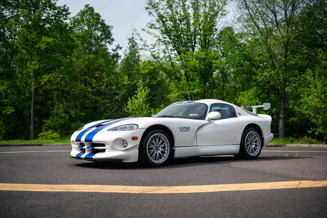 1998 Dodge Viper GTS 2nd Gen - Image 4 of 31