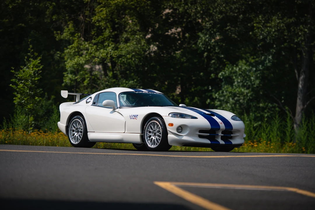 1998 Dodge Viper GTS 2nd Gen - Image 15 of 31
