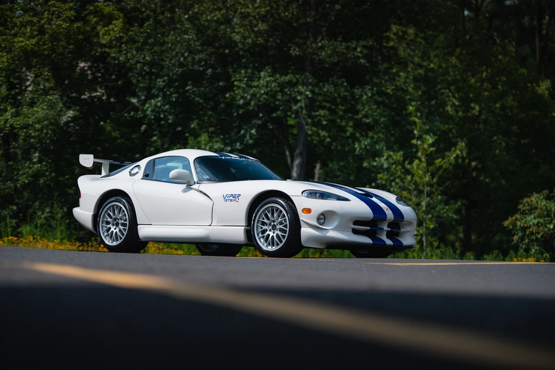 1998 Dodge Viper GTS 2nd Gen - Image 18 of 31