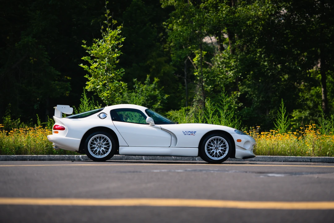 1998 Dodge Viper GTS 2nd Gen - Image 28 of 31