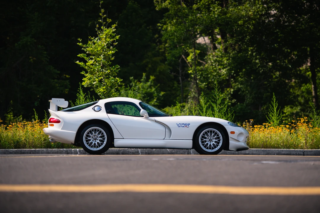 1998 Dodge Viper GTS 2nd Gen - Image 27 of 31