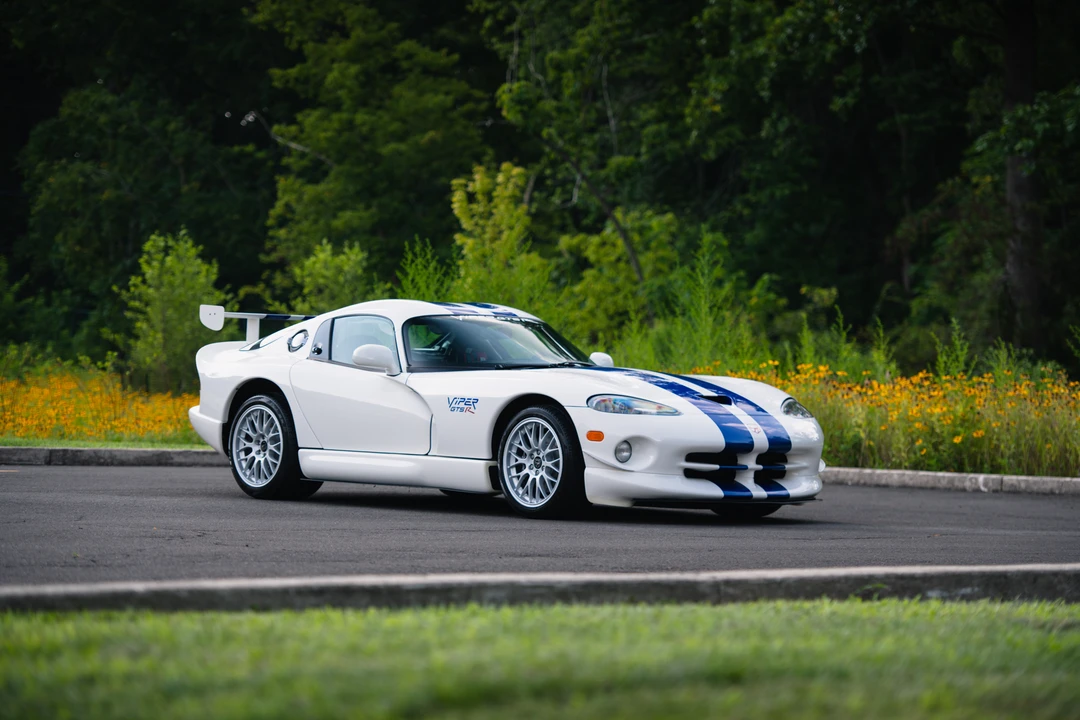 1998 Dodge Viper GTS 2nd Gen - Image 4 of 31