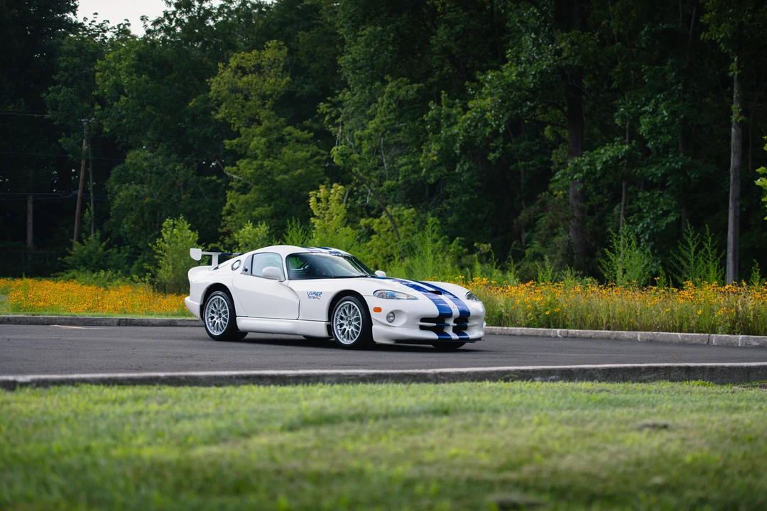 1998 Dodge Viper GTS 2nd Gen - Image 5 of 31