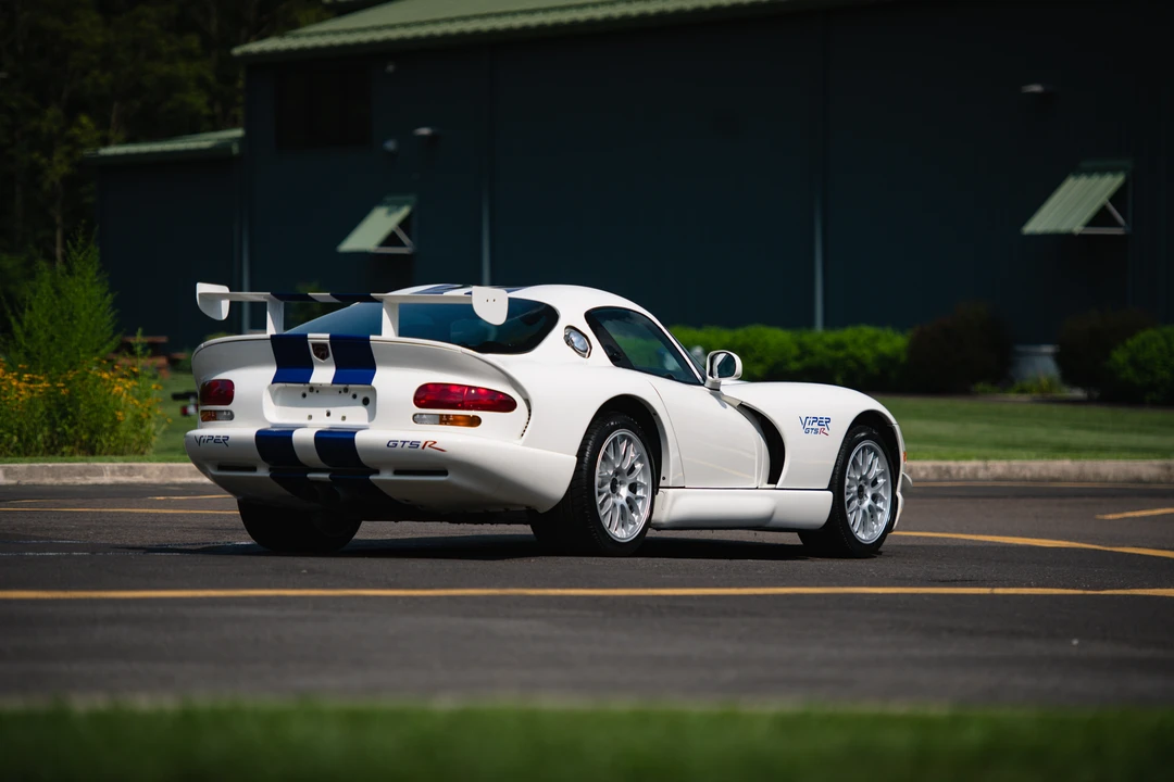 1998 Dodge Viper GTS 2nd Gen - Image 21 of 31