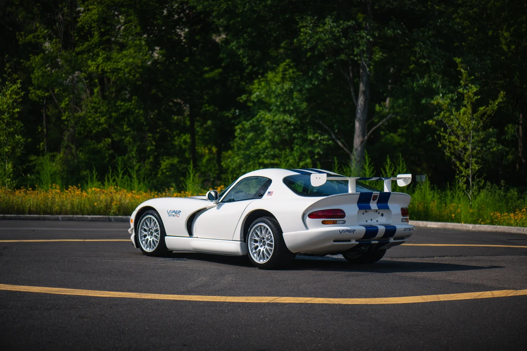 1998 Dodge Viper GTS 2nd Gen - Image 9 of 31