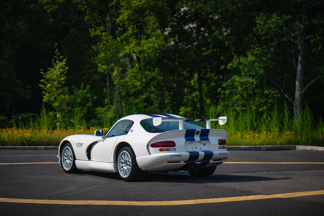 1998 Dodge Viper GTS 2nd Gen - Image 13 of 31