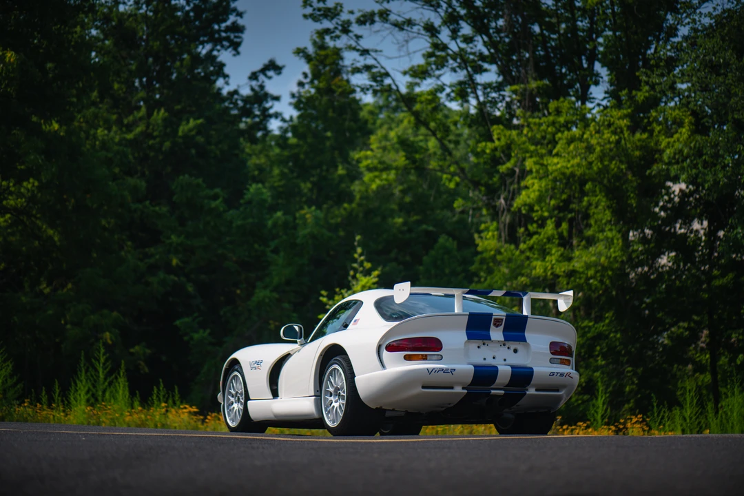 1998 Dodge Viper GTS 2nd Gen - Image 14 of 31