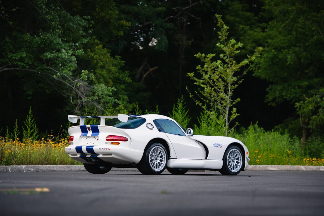 1998 Dodge Viper GTS 2nd Gen - Image 24 of 31