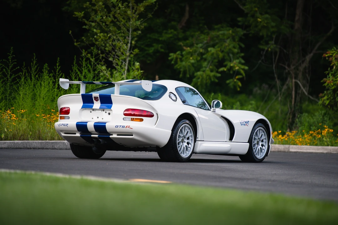 1998 Dodge Viper GTS 2nd Gen - Image 20 of 31