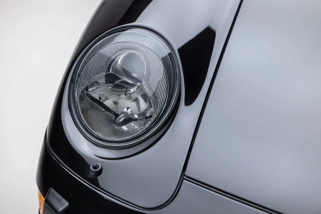 1998 Porsche 993 Carrera 4S - Image 25 of 31