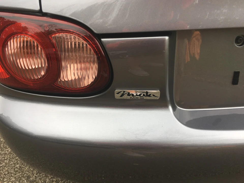 2002 Mazda NB MX-5 Miata - Image 16 of 31