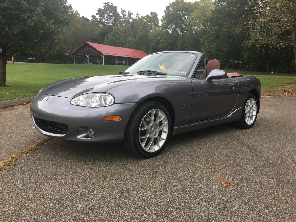 2002 Mazda NB MX-5 Miata - Image 2 of 31