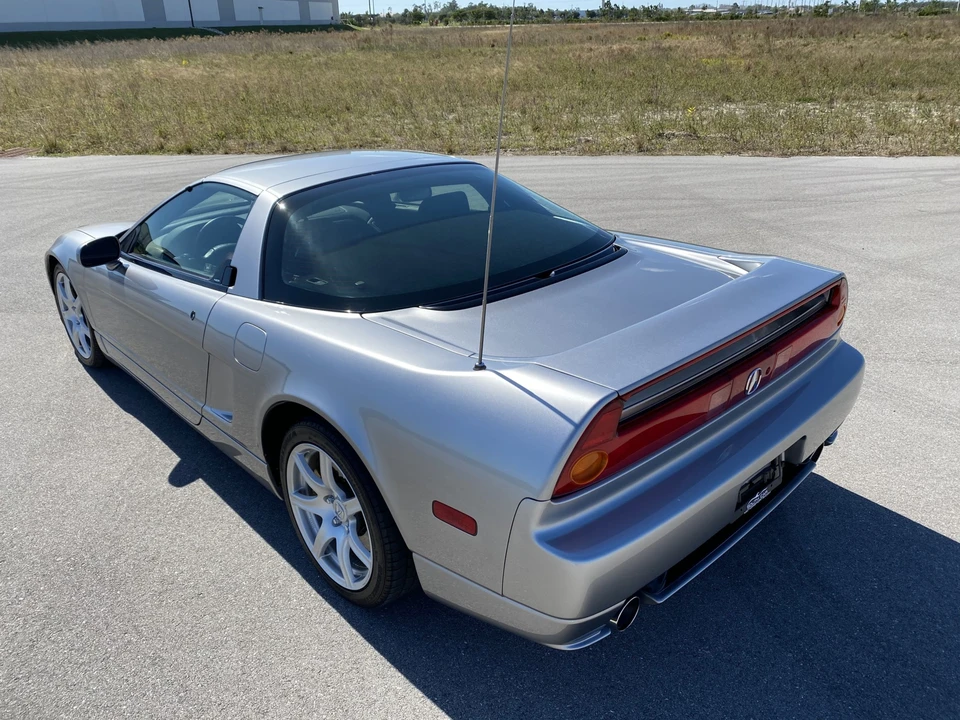 2004 Acura NA2 NSX - Image 10 of 31
