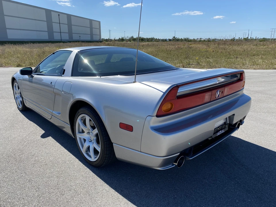 2004 Acura NA2 NSX - Image 9 of 31