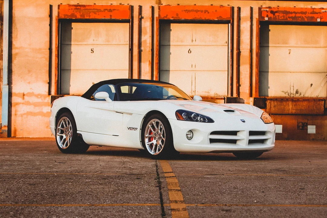 2004 Dodge Viper 3rd Gen - Image 5 of 31