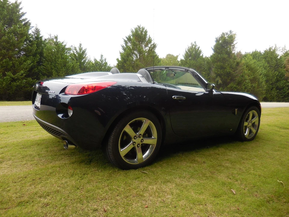 2006 Pontiac Solstice - Image 26 of 31