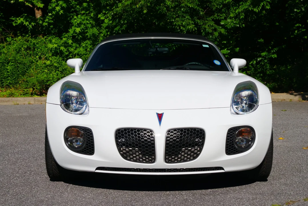 2007 Pontiac Solstice GXP - Image 13 of 31