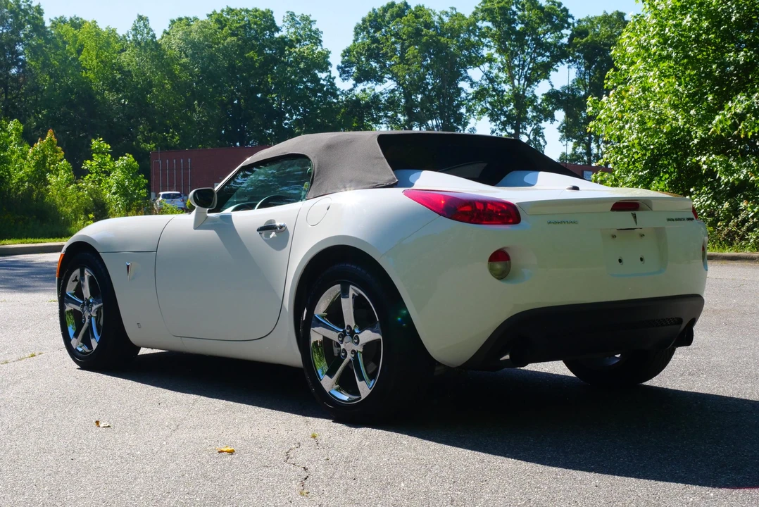 2007 Pontiac Solstice GXP - Image 18 of 31