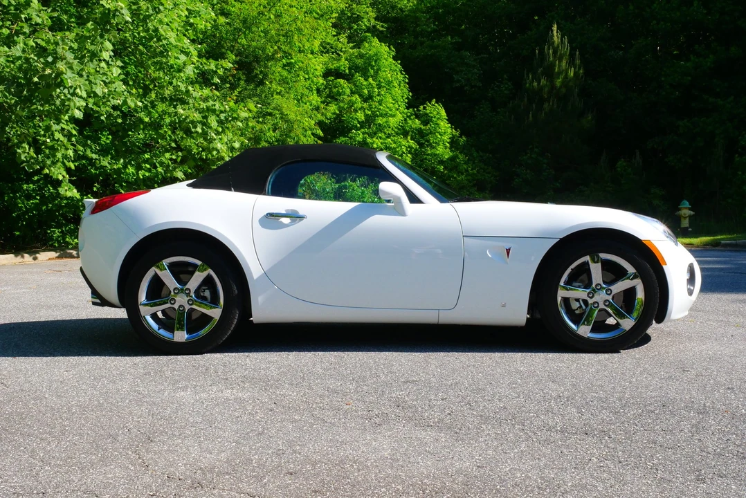 2007 Pontiac Solstice GXP - Image 15 of 31