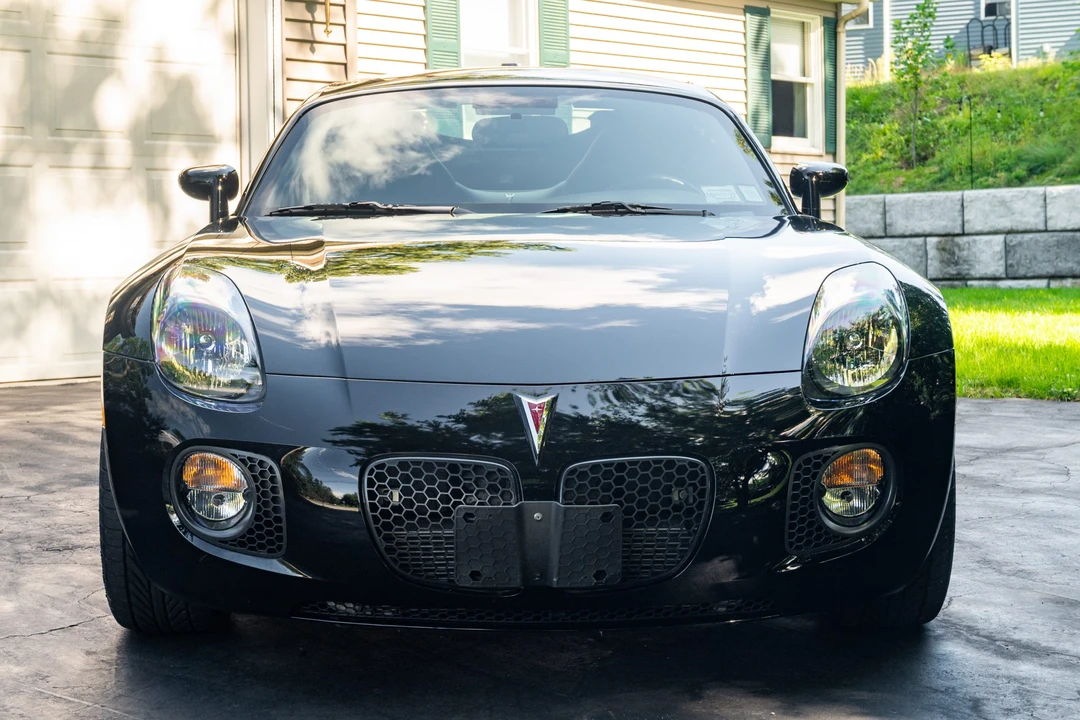 2009 Pontiac Solstice GXP - Image 3 of 31