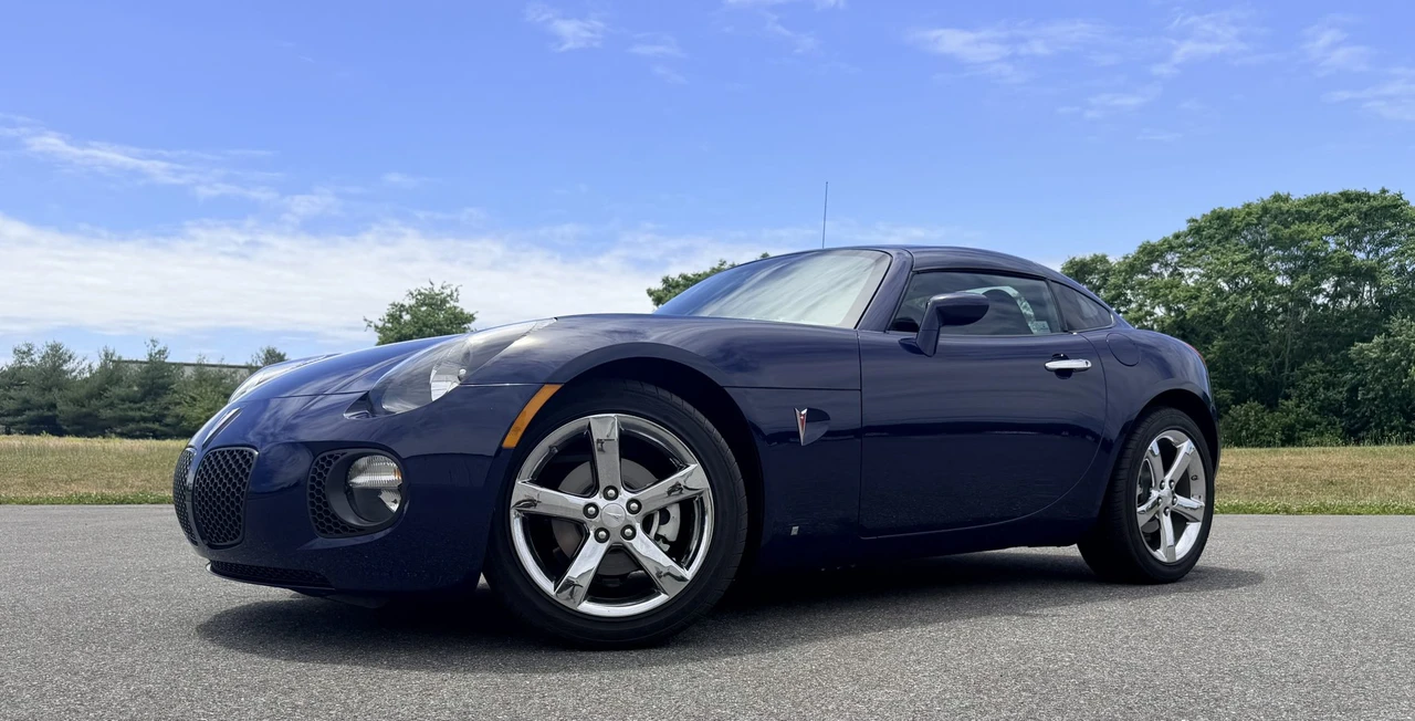 2009 Pontiac Solstice GXP - Image 26 of 31