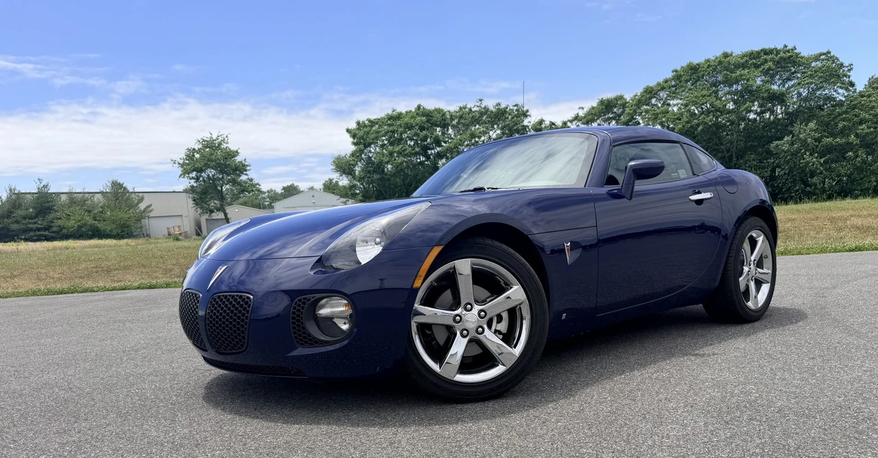 2009 Pontiac Solstice GXP - Image 30 of 31