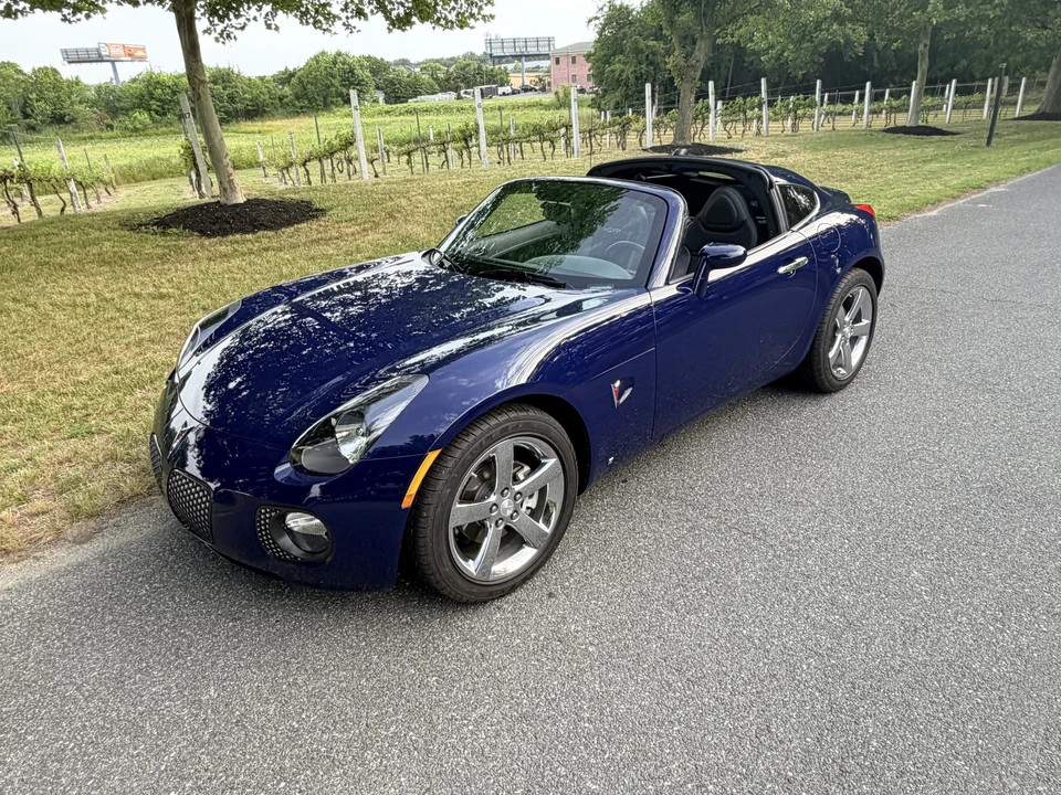 2009 Pontiac Solstice GXP - Image 12 of 31